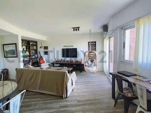 Departamento en Venta con 2 cocheras