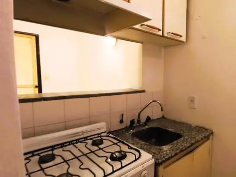 Departamento en VENTA en B° Centro con Patio