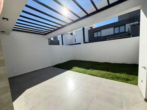 Solares De Manantiales