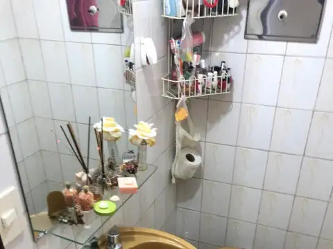 Casa 3 ambientes con 2 baños