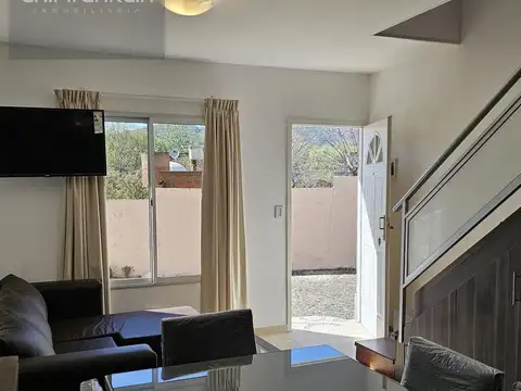 Depto Tipo Casa 5 ambientes con 1 baño