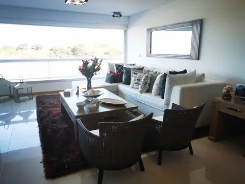 Departamento 4 ambientes con 4 baños
