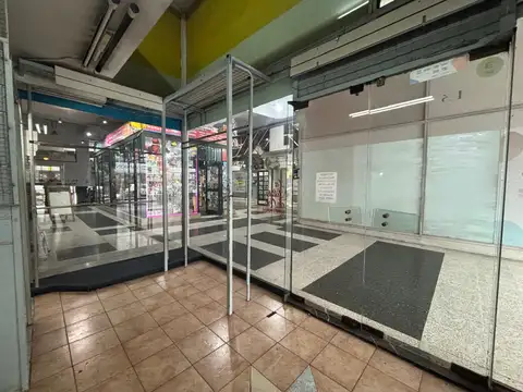 Local en Alquiler en Moron Sur, $ 2.000.000