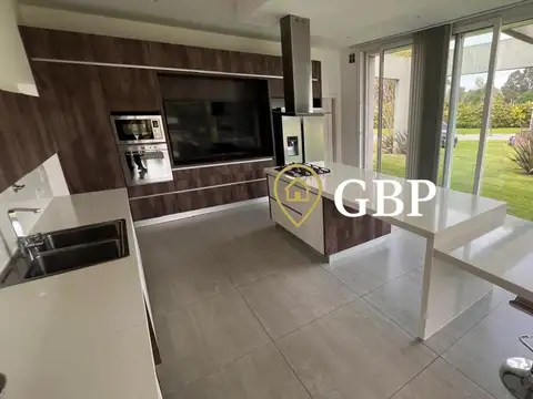 Casa en Venta de 5 dormitorios
