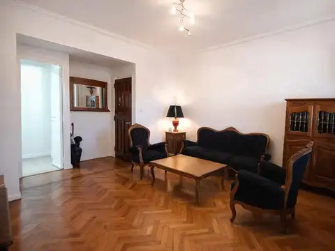 Departamento Luminoso de 3 amb. Av del Libertador