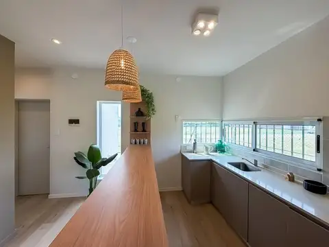 Casa 3 ambientes con 1 baño