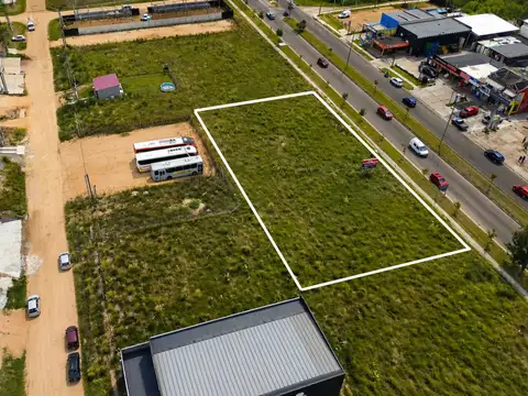 Venta De Proyecto De Locales Comerciales, Avda Lussich Maldonado