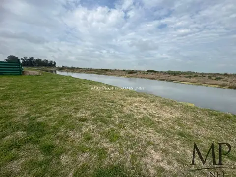 Venta Terreno / Lote a la laguna en El Principado Canning