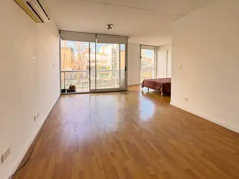 Edificio Moderno con Ambiente en "L" Divisible.