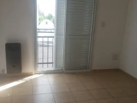 Departamento en Alquiler en San Nicolas De Los Arroyos, $ 320.000