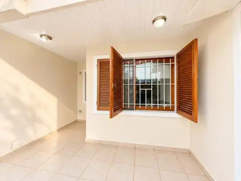 Depto Tipo Casa en Alquiler de 1 dormitorio