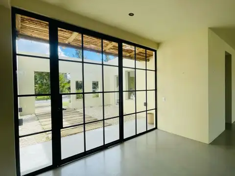Casa en Venta al Este