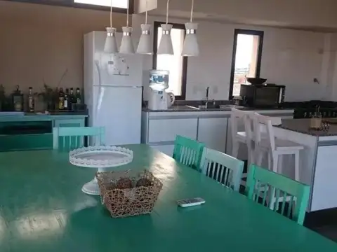 Casa en Alquiler Temporal con 1 cochera