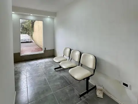 Oficina en Alquiler al Norte