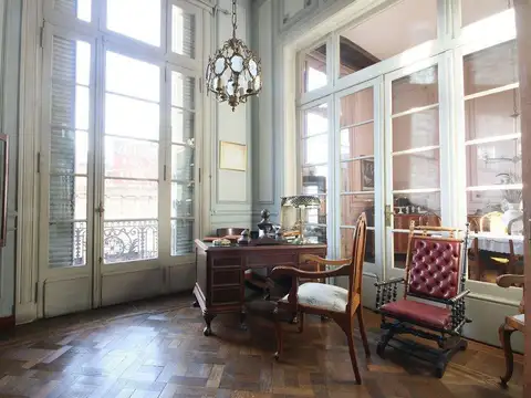 Departamento en Venta de 5 dormitorios