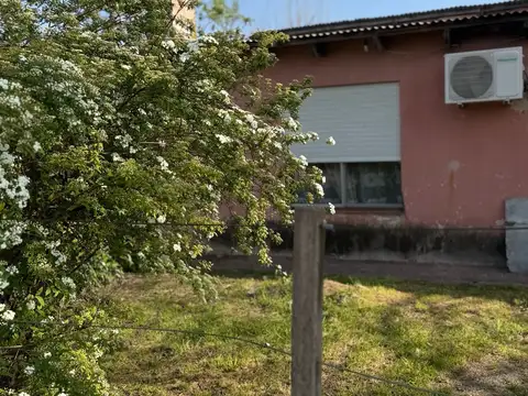 Calle 11 y 12, Salvador María