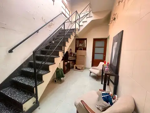 Casa lote propio, depósito, cochera, terraza - Villa Crespo