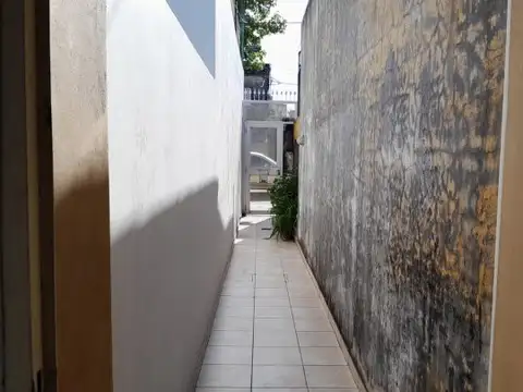 Comodoro Rivadavia 2961 , Piso 0