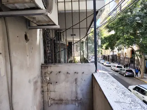VENTA DPTO SEMIPISO 4 AMB CON BALCÓN - RECOLETA