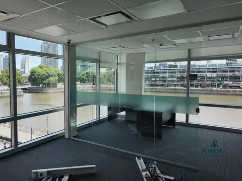 Oficina en Alquiler piso de 1380m2 en Puerto Madero con 15 cocheras