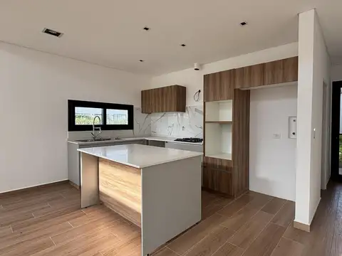 Casa en Alquiler A Estrenar