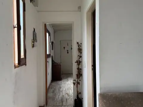 Venta casa 2 viviendas multifamiliar3 y 2 ambientes en Tortuguitas, Malvinas Argentinas.