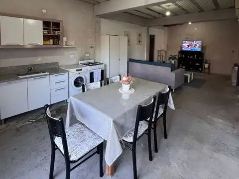 Casa en Venta con 3 cocheras