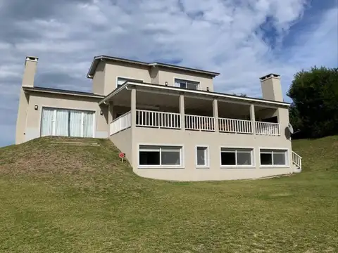 Casa en venta en golf 2, Cosata Esmeralda 