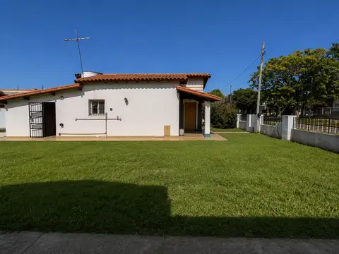 Casa en Venta en Castelar Sur, USD 180.000