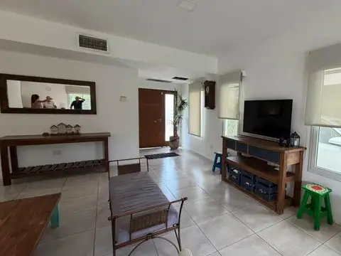 Casa  en Venta en Los Arces, La Cañada de Pilar, Pilar
