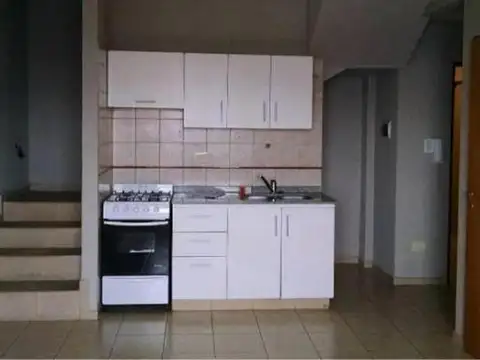 OPORTUNIDAD 2 AMB. EN DUPLEX CON COCHERA