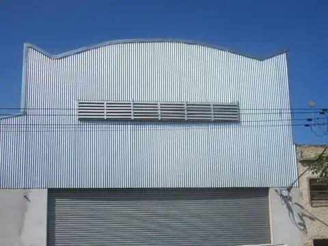 Galpon en Venta en Villa Maipu, USD 175.000