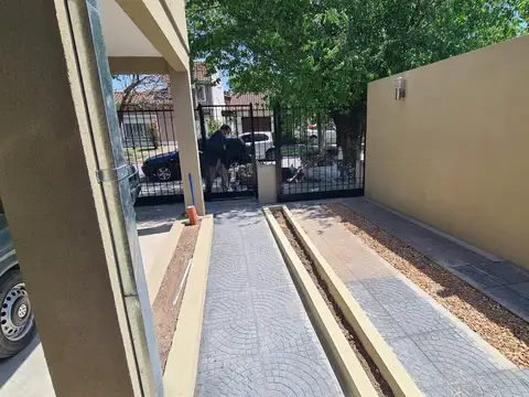 Casa en Venta en Ciudad Jardin Del Palomar, USD 220.000