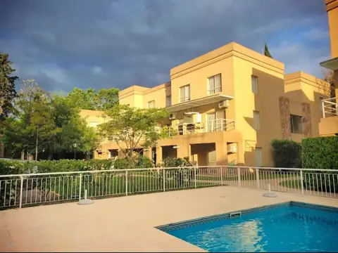 ALQUILER DEPTO 3 AMBIENTES EN COMPLEJO JARDINES SAVARI, CON BALCON