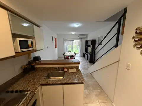 Departamento en Alquiler en La Lonja, USD 700