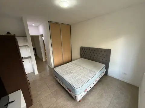 ALQUILER DEPTO 3 AMBIENTES EN COMPLEJO JARDINES SAVARI, CON BALCON
