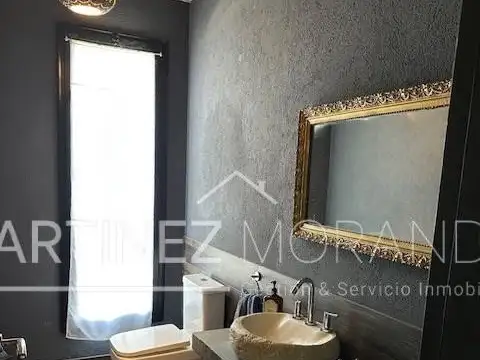 Casa en Venta al Oeste