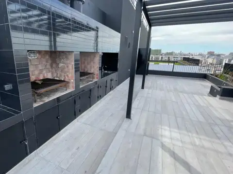 San Juan 2900, Piso 6