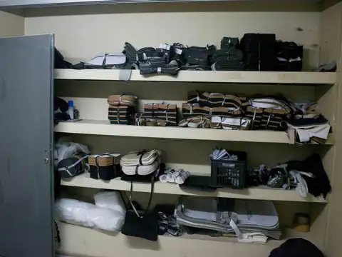 Galpon en Venta en Villa Adelina, USD 395.000