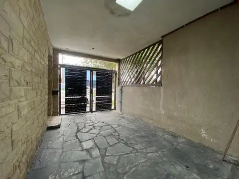 Depto Tipo Casa en Alquiler de 3 ambientes