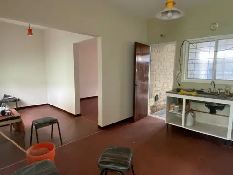 Depto Tipo Casa en Alquiler con 1 cocheras