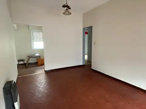 Depto Tipo Casa en Alquiler en Ituzaingo, $ 900.000