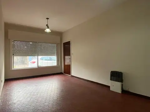 Depto Tipo Casa en Alquiler de 2 dormitorios