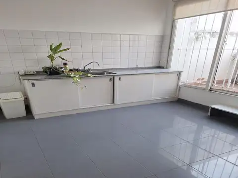 OFICINA EXCELENTE ESTADO   moderna