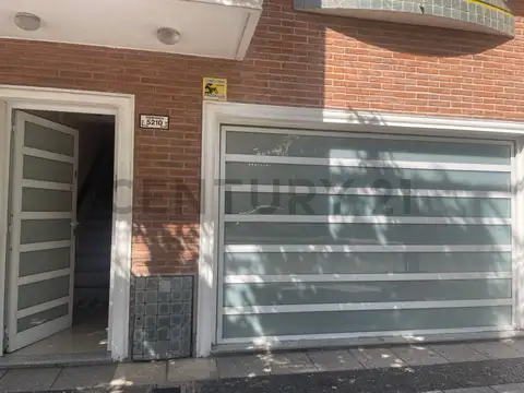 EXCELENTE PH  EN VILLA BOSCH -4 AMBIENTES - 4 BAÑOS - COCHERA PARA 2 AUTOS