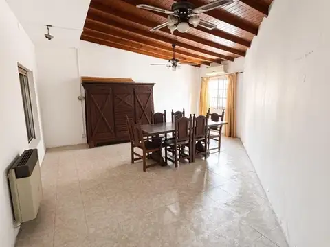 Depto Tipo Casa en Venta de 3 ambientes