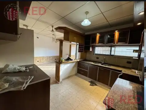 Casa 5 ambientes con 1 baño