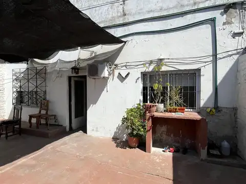 Depto Tipo Casa 2 ambientes con 1 baño