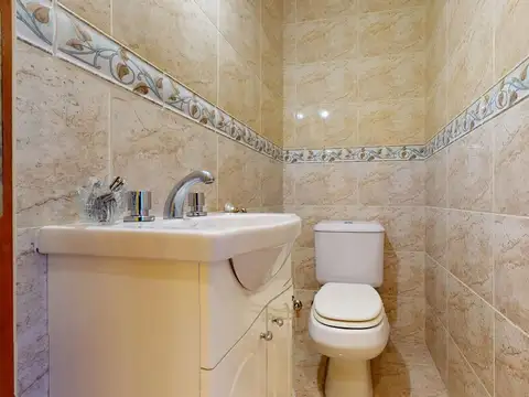 DPTO 2 AMBIENTES EN VENTA EN MONTE CASTRO C/BALCON
