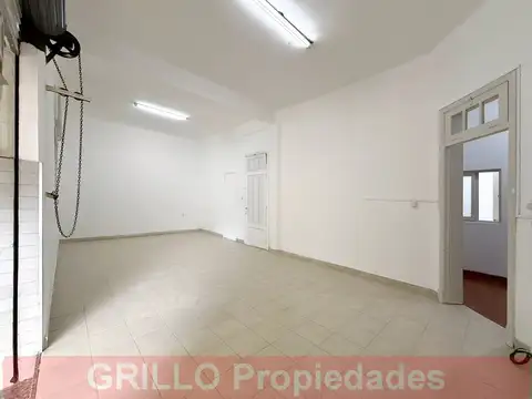Oficina 3 ambientes con 1 baño